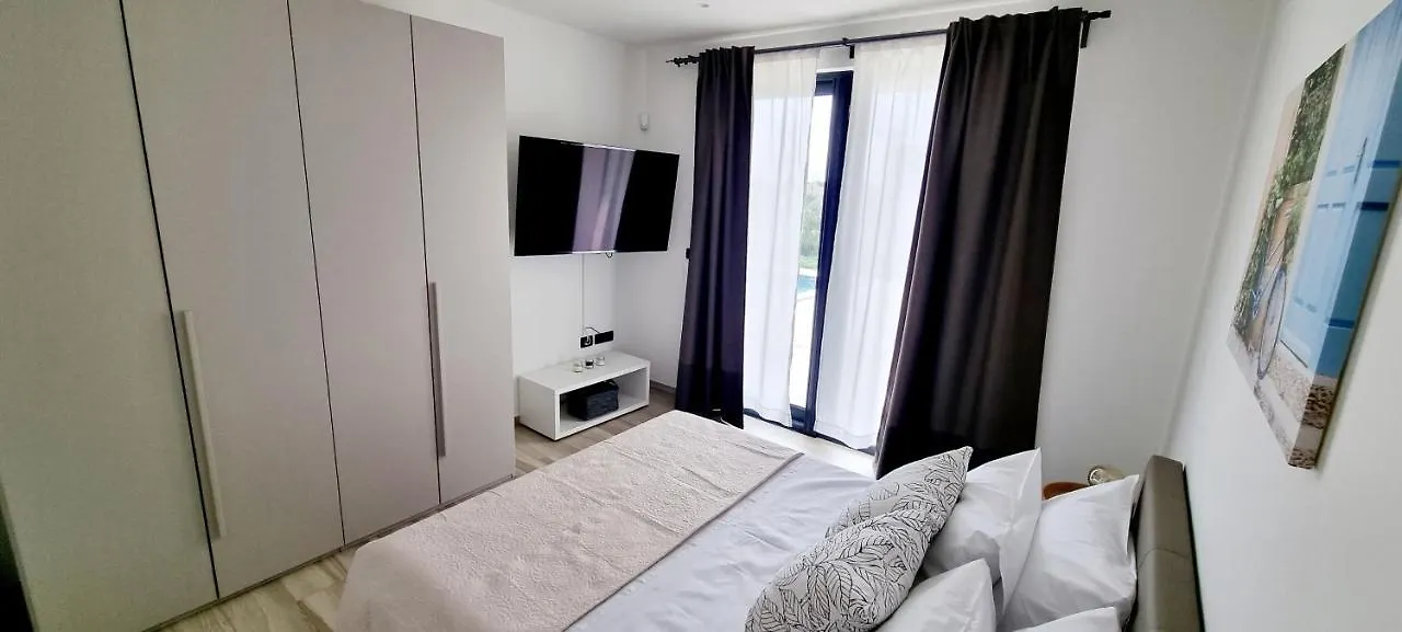 Luxury Village Villa Jacob 보드냔
